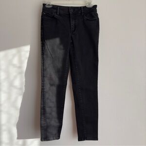 Ann Taylor The Skinny Leg Curvy Fit Jeans Size 2